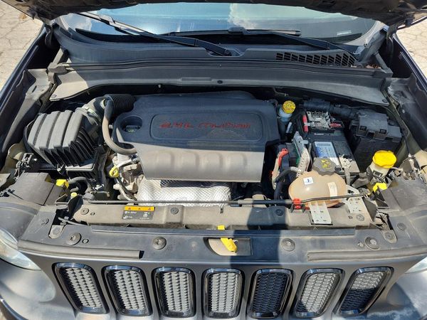 2016 JEEP RENEGADE LATITUDE 4X4