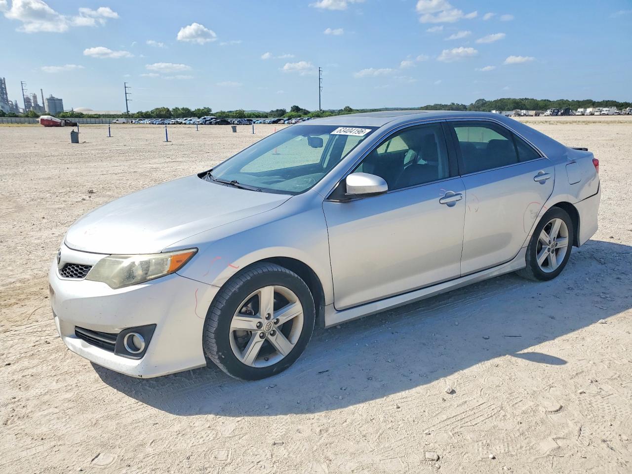 2014 TOYOTA CAMRY