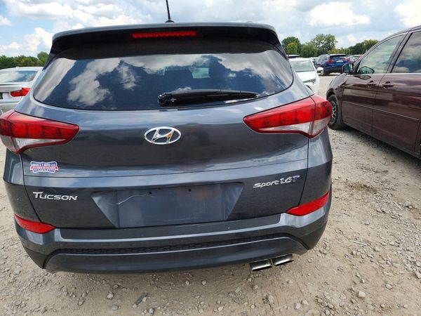 2016 HYUNDAI TUCSON