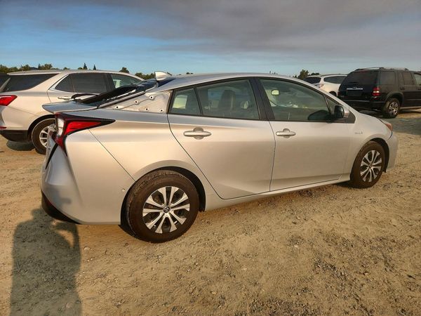 2021 TOYOTA PRIUS