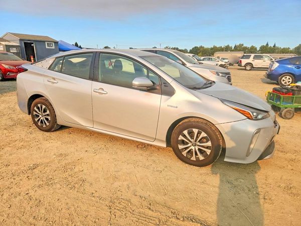 2021 TOYOTA PRIUS