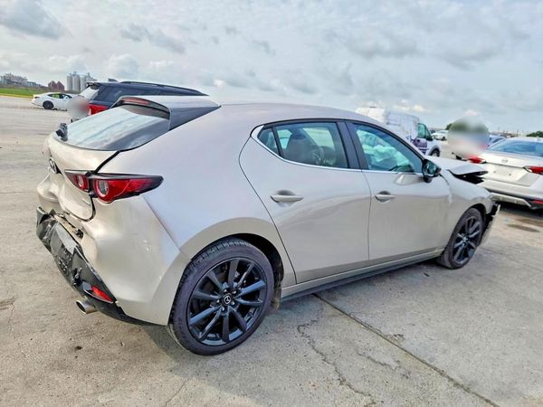 2024 MAZDA 3 Select Sport Package