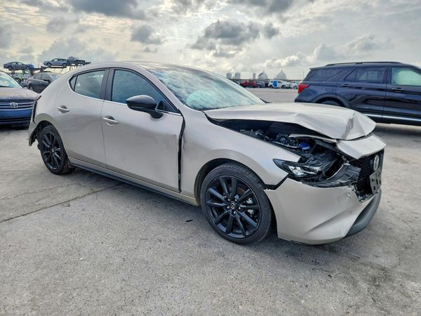 2024 MAZDA 3 Select Sport Package
