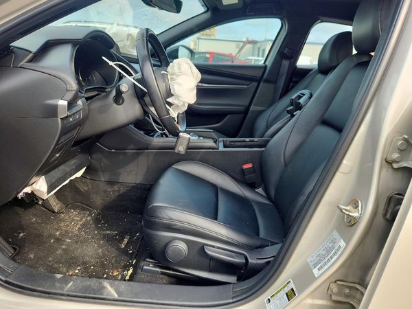 2024 MAZDA 3 Select Sport Package