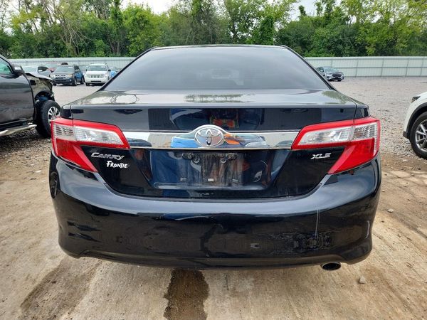2013 TOYOTA CAMRY