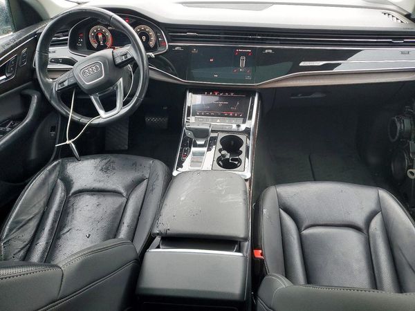 2019 AUDI Q8