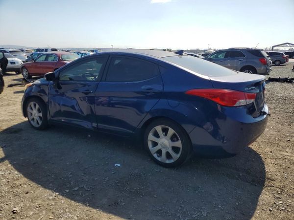 2013 HYUNDAI ELANTRA