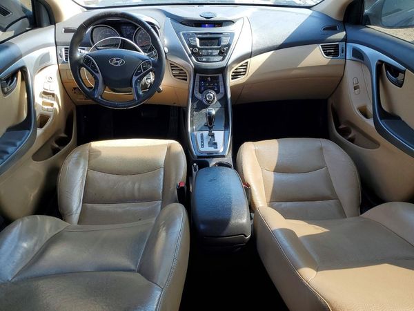 2013 HYUNDAI ELANTRA