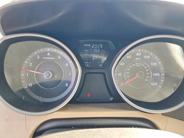 2013 HYUNDAI ELANTRA