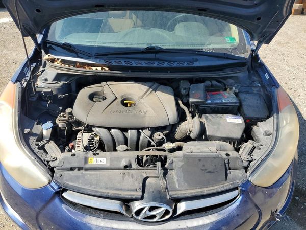 2013 HYUNDAI ELANTRA