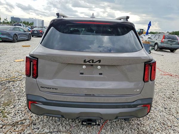 2025 KIA SORENTO