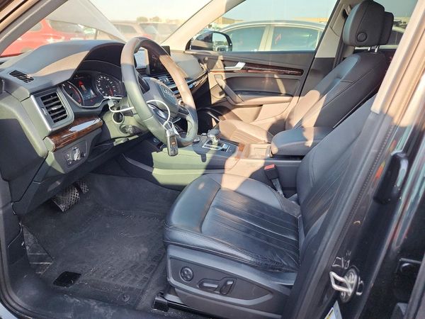 2019 AUDI Q5 quattro Premium