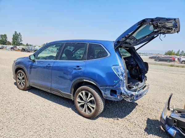 2023 SUBARU FORESTER