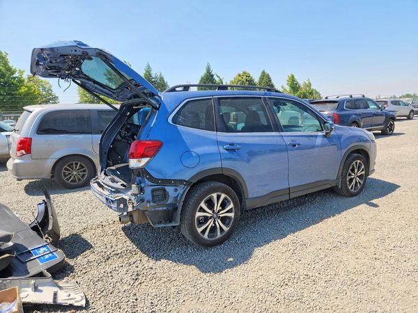 2023 SUBARU FORESTER