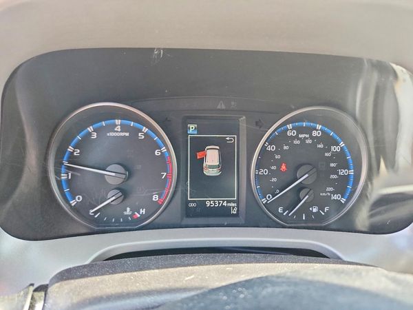 2018 TOYOTA RAV4 LE