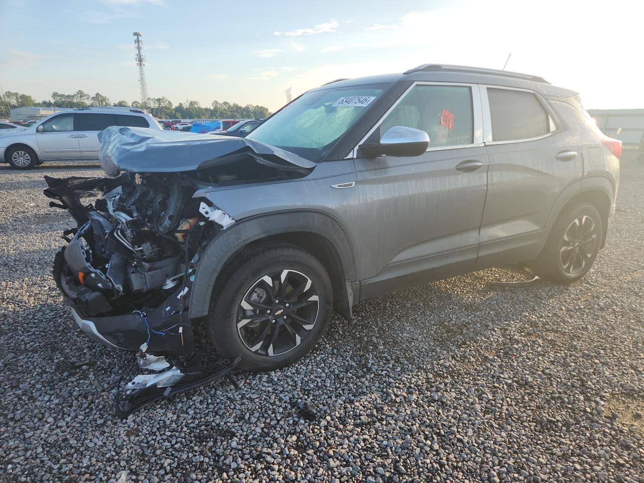 2021 CHEVROLET TRAILBLAZE LT — Front 3/4