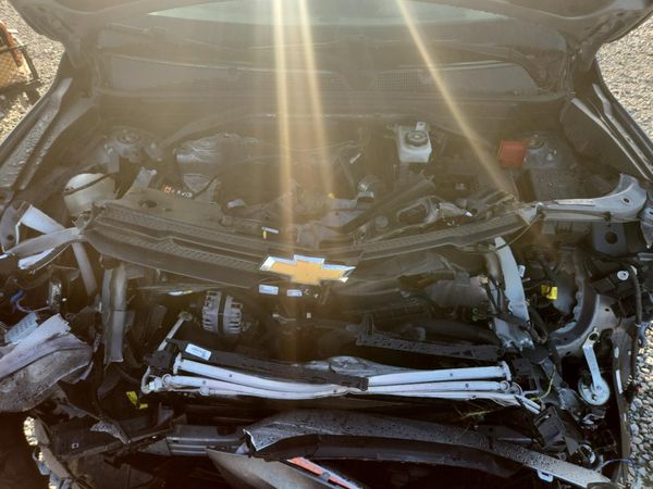 2021 CHEVROLET TRAILBLAZE LT — Engine bay