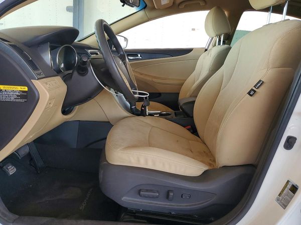 2013 HYUNDAI SONATA GLS/ GLS Popular — DENT