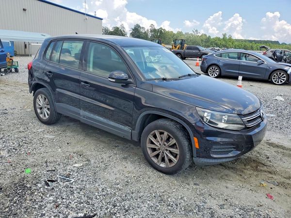 2017 VOLKSWAGEN TIGUAN S, Limited