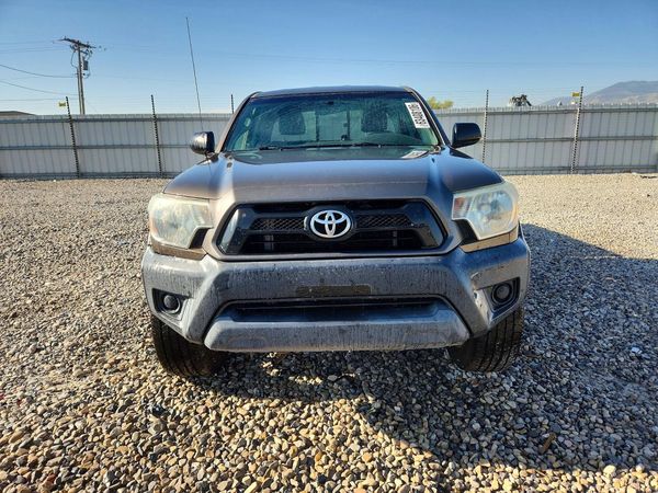 2015 TOYOTA TACOMA Delux Grade