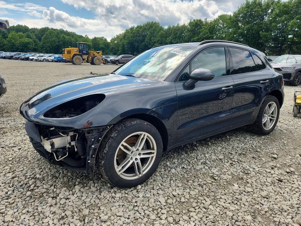 2017 PORSCHE MACAN