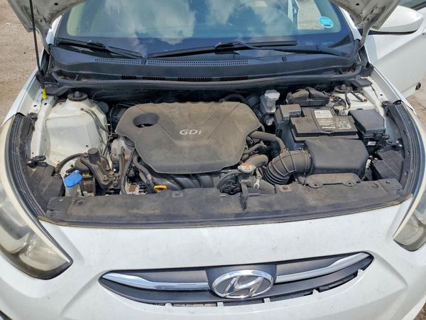 2015 HYUNDAI ACCENT