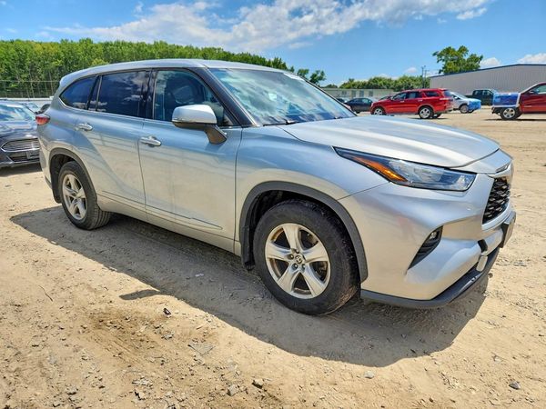 2020 TOYOTA HIGHLANDER LE