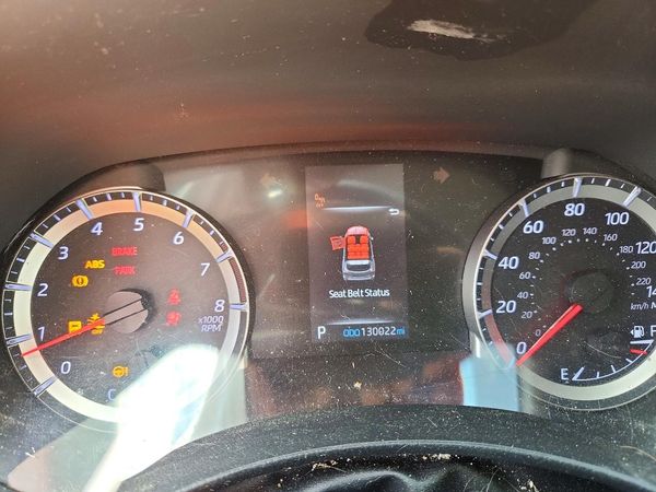 2020 TOYOTA HIGHLANDER LE
