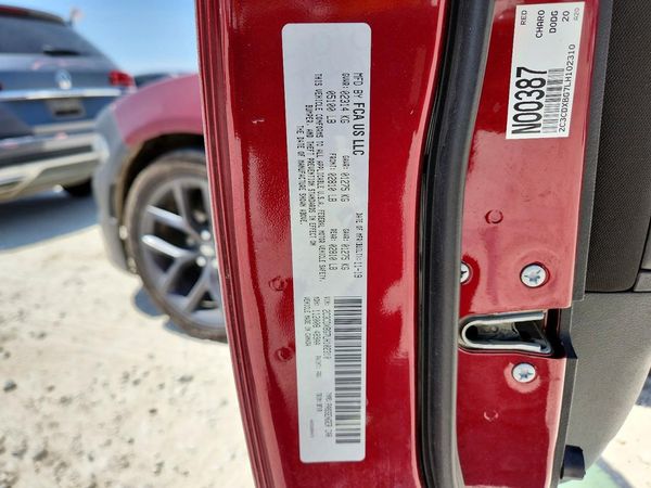 2020 DODGE CHARGER SXT