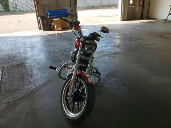 2012 HARLEY-DAVIDSON XL883