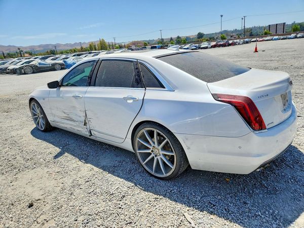 2017 CADILLAC CT6