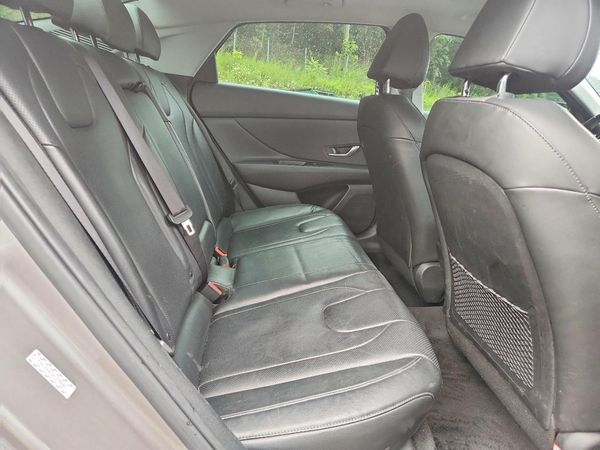 2023 HYUNDAI ELANTRA