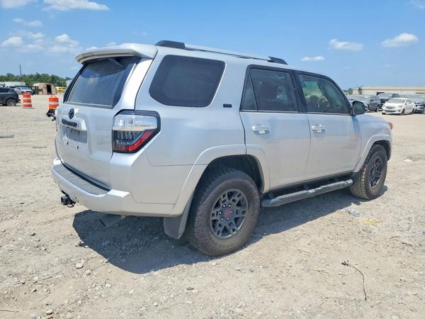 2023 TOYOTA 4RUNNER SR5 Prem