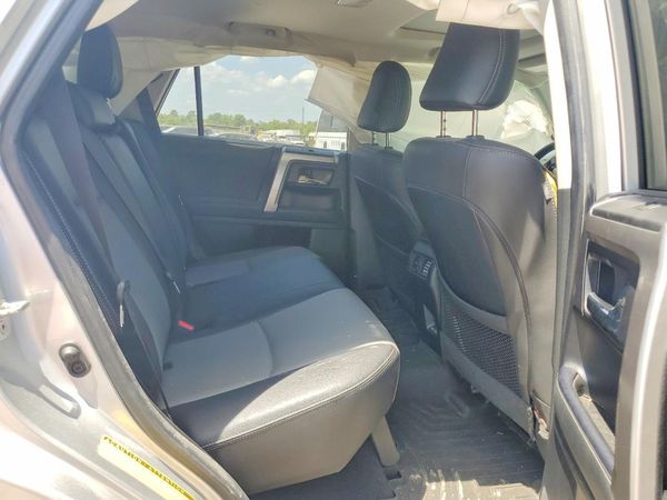 2023 TOYOTA 4RUNNER SR5 Prem