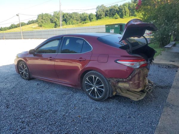 2018 TOYOTA CAMRY