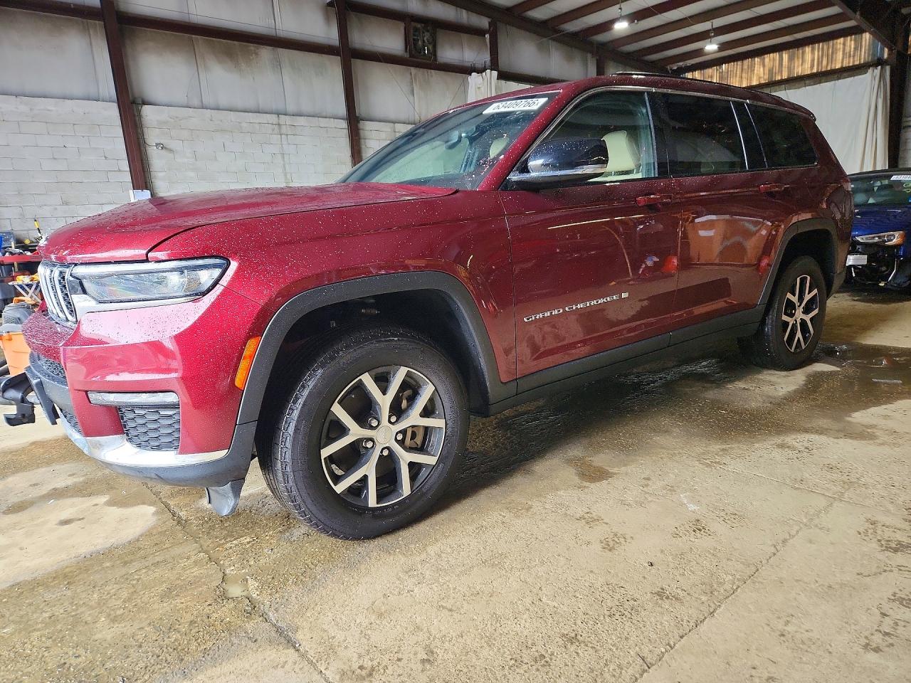 2023 JEEP CHEROKEE Limited — Front 3/4