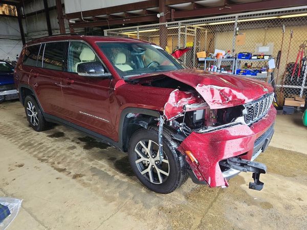 2023 JEEP CHEROKEE Limited — Passenger 3/4