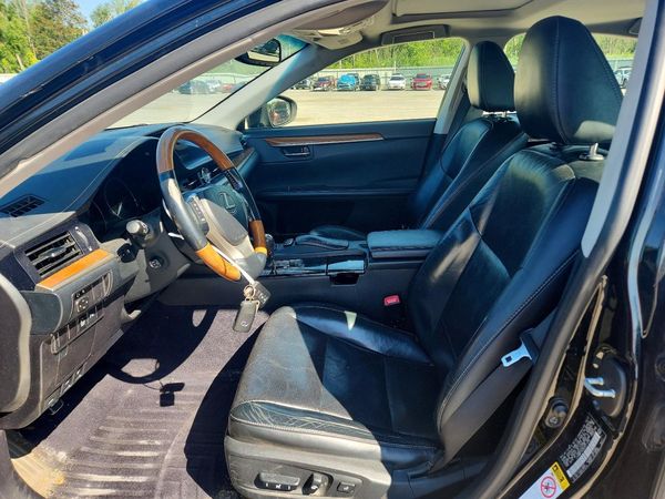 2013 LEXUS ES 300h