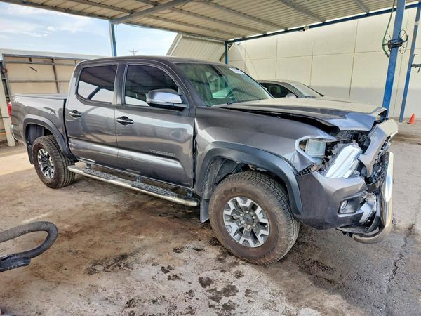 2019 TOYOTA TACOMA SR5