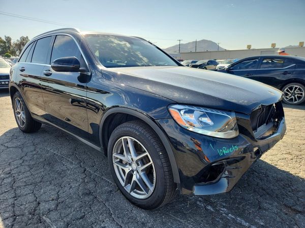 2016 MERCEDES-BENZ GLC GLC300