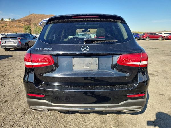 2016 MERCEDES-BENZ GLC GLC300