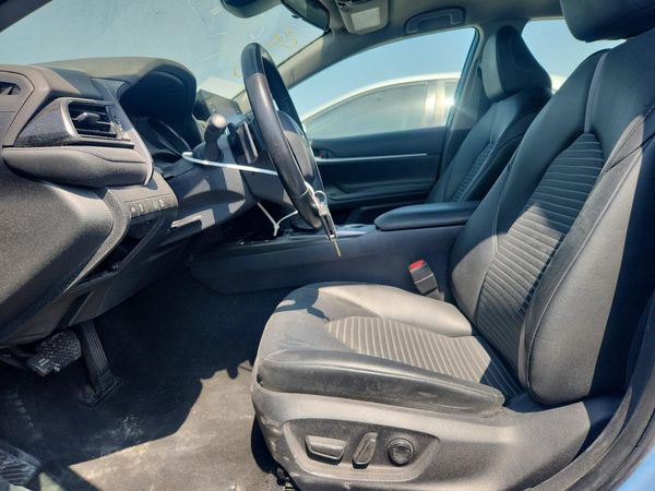 2023 TOYOTA CAMRY SE — DENT