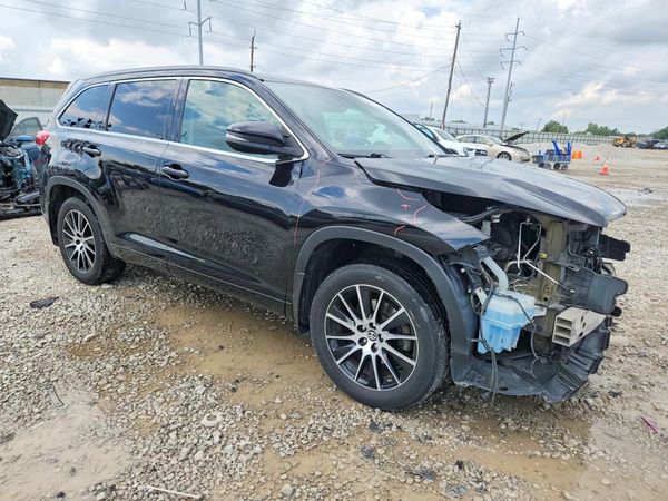 2018 TOYOTA HIGHLANDER