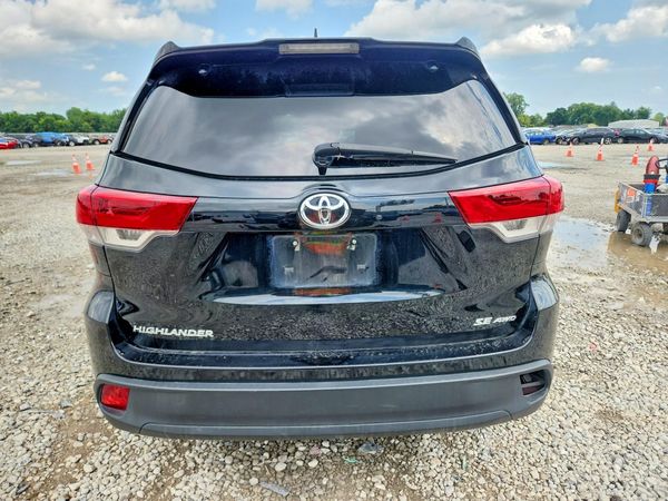 2018 TOYOTA HIGHLANDER