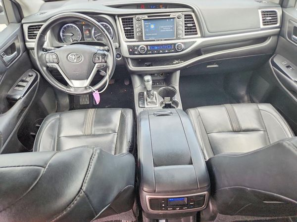 2018 TOYOTA HIGHLANDER