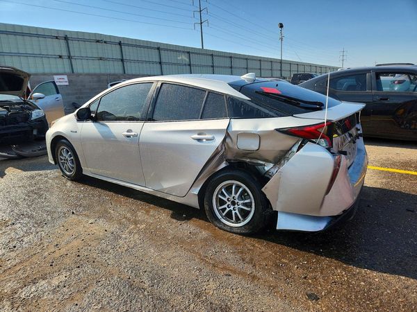 2017 TOYOTA PRIUS One/Two
