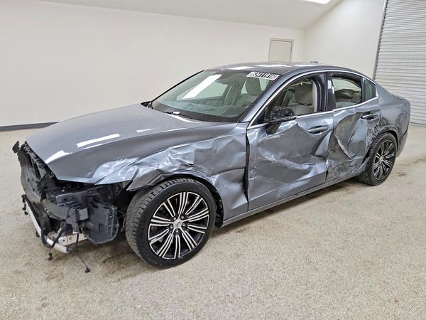 2019 VOLVO S60