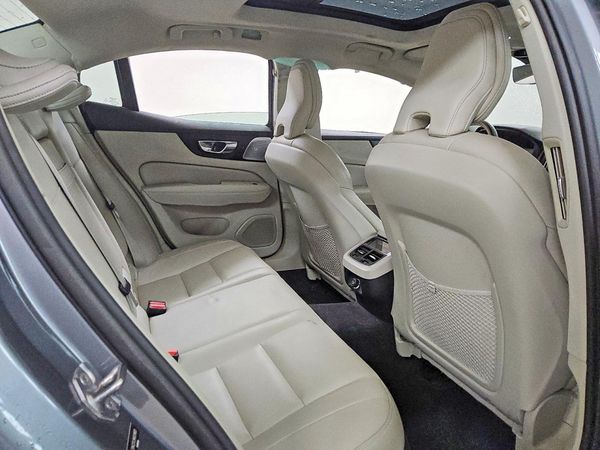 2019 VOLVO S60 Inscription