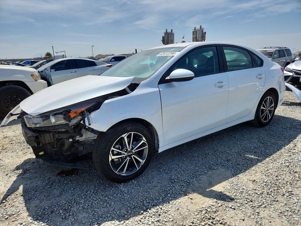 2022 KIA FORTE FE, LXS
