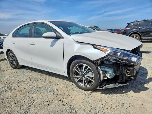 2022 KIA FORTE FE, LXS
